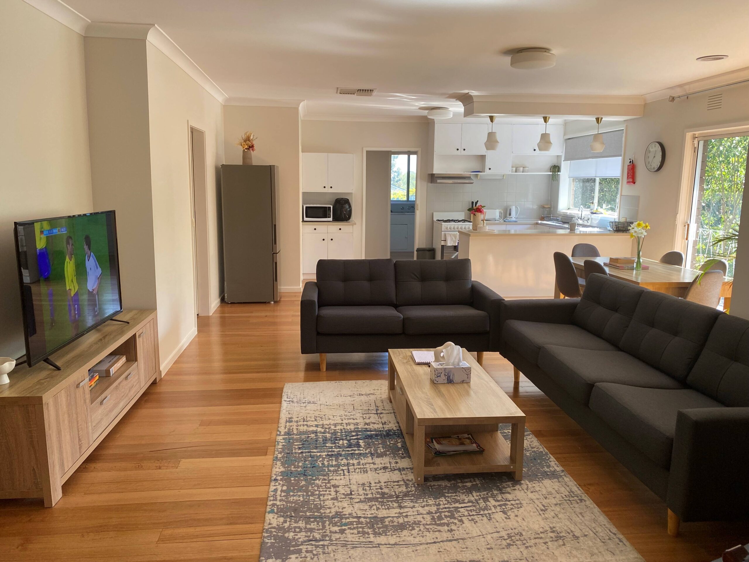 02 elm street bayswater open plan living area
