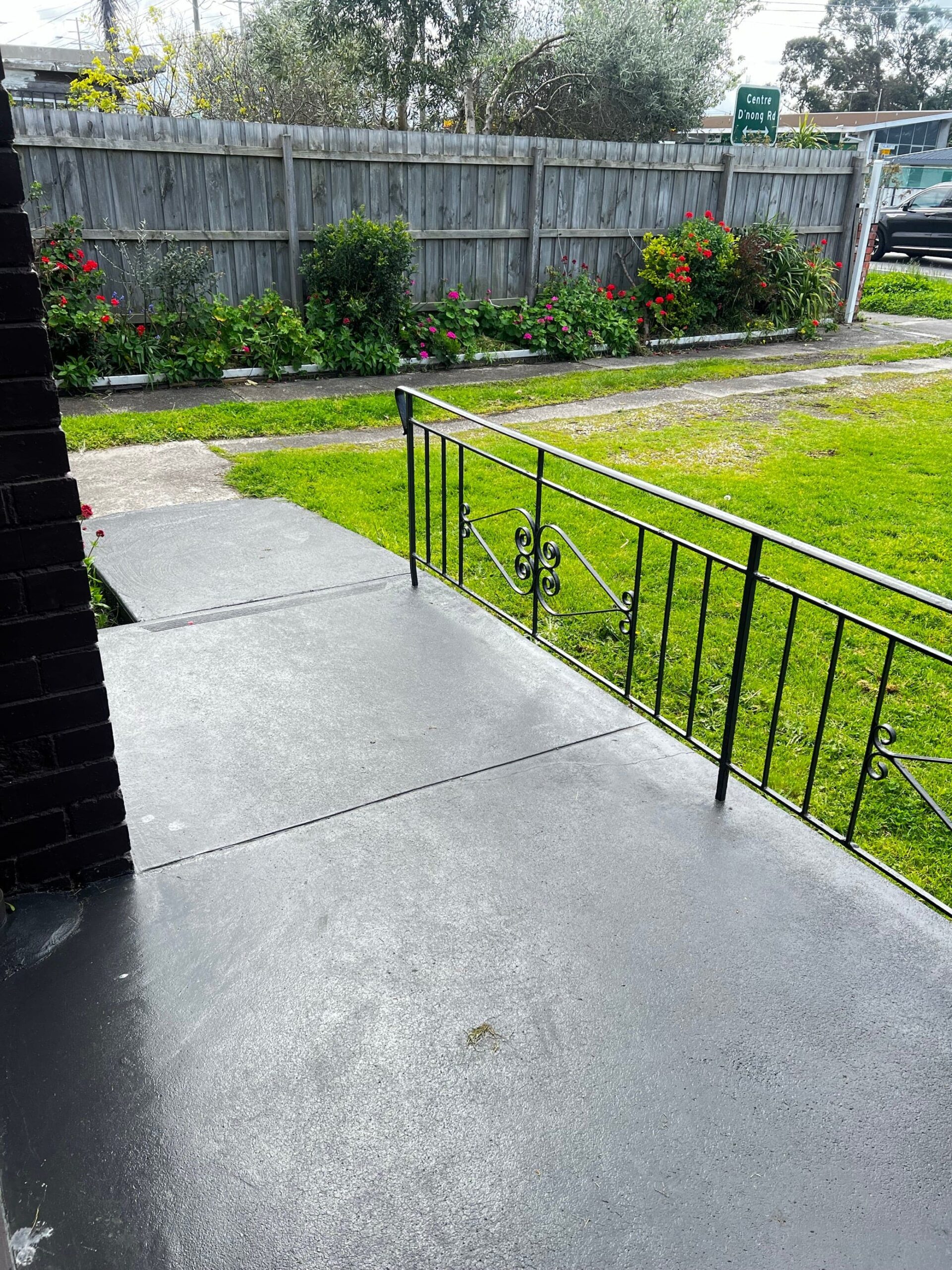 04 warrigal road cheltenham access ramp outward view