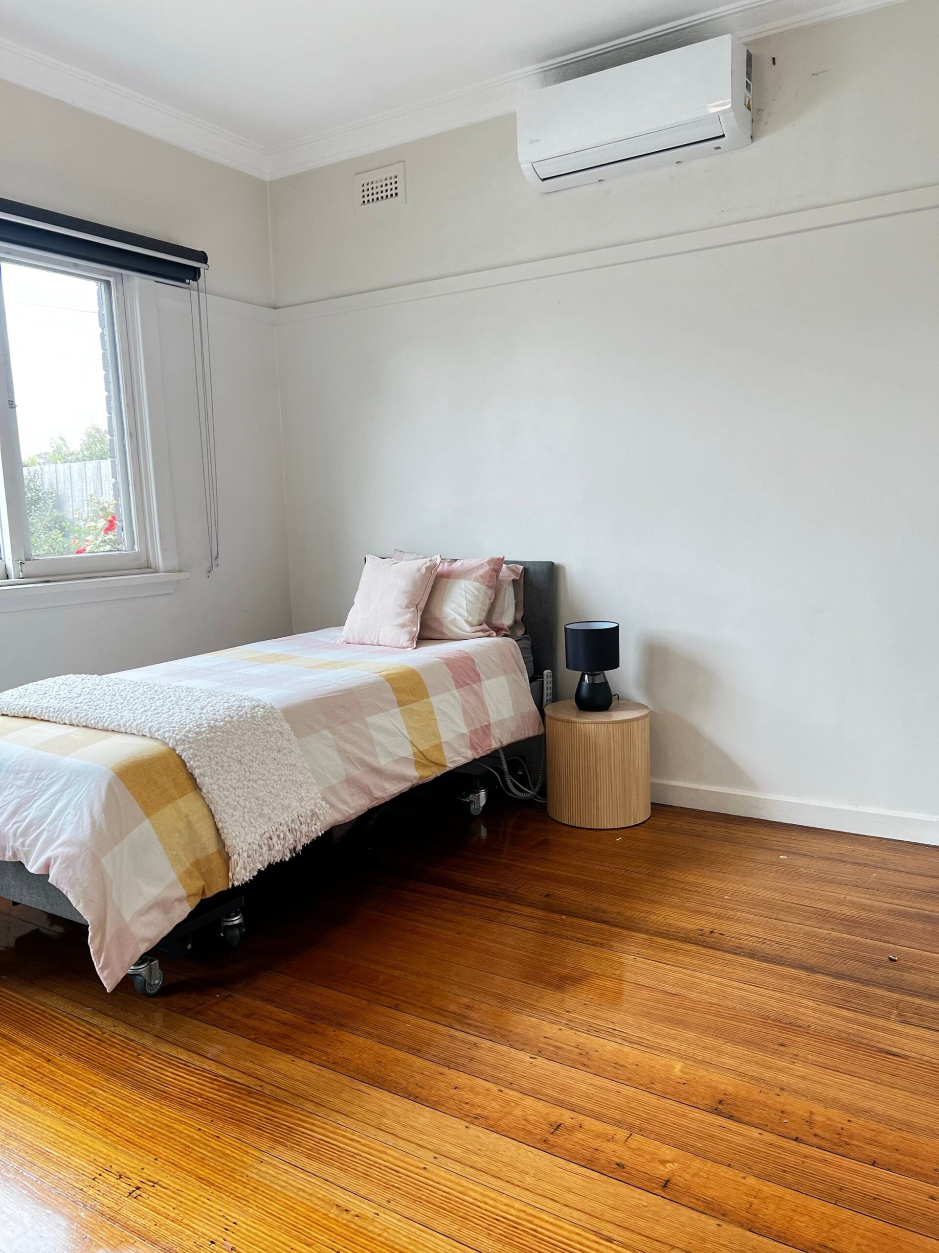 08 warrigal road cheltenham bedroom one